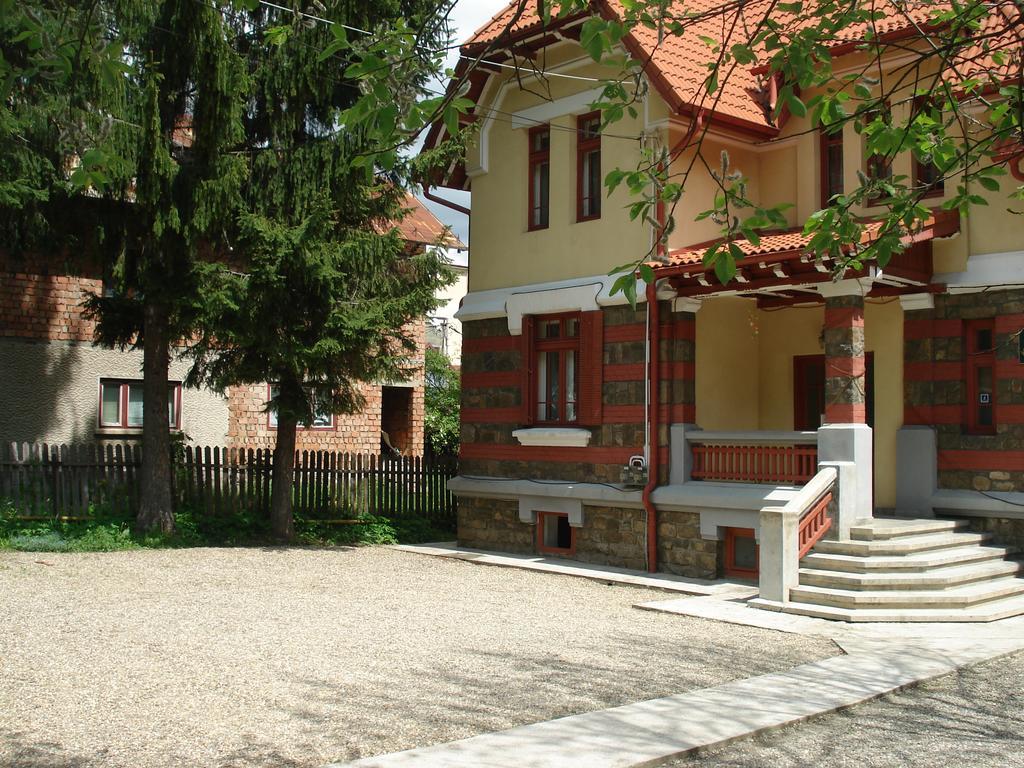 Pensiunea Micsunica Sinaia Exterior photo